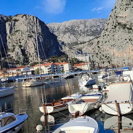 Sea View Jagoda 3 * Omis