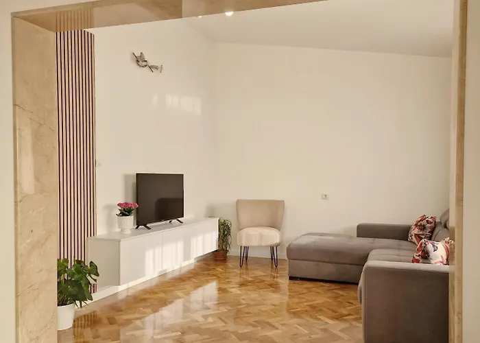 Sea View Jagoda 3 * Omis